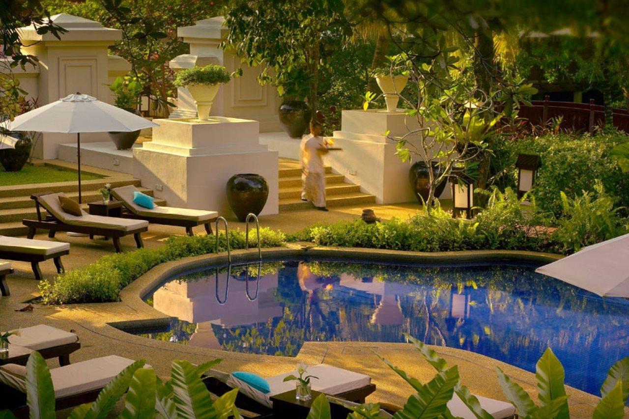 Tanjong Jara Resort, Terengganu - A Small Luxury Hotels Of The World Dungun Esterno foto The pool at the Four Seasons Hotel, Kuala Lumpur