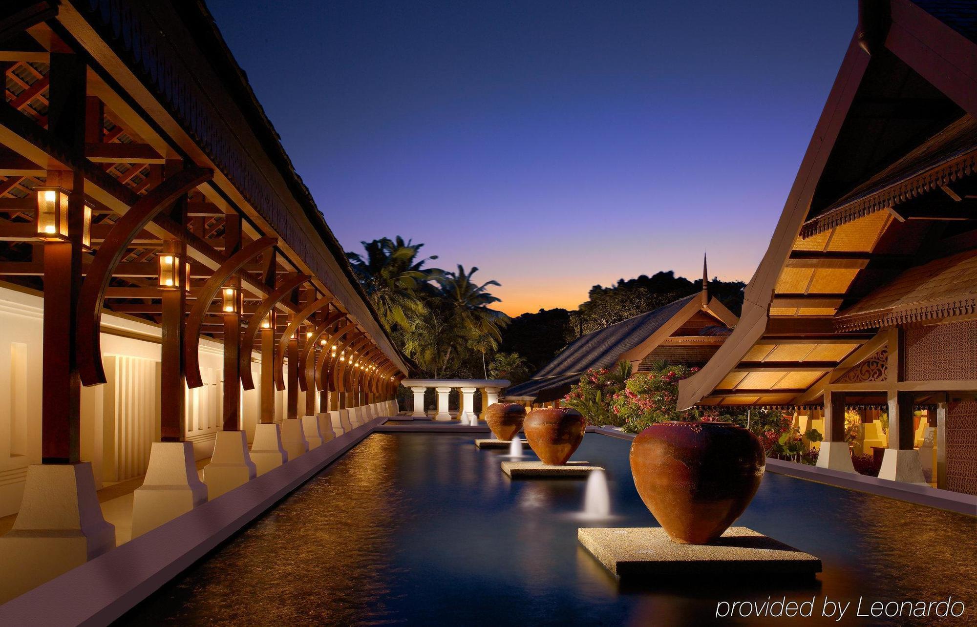 Tanjong Jara Resort, Terengganu - A Small Luxury Hotels Of The World Dungun Esterno foto The resort's lobby