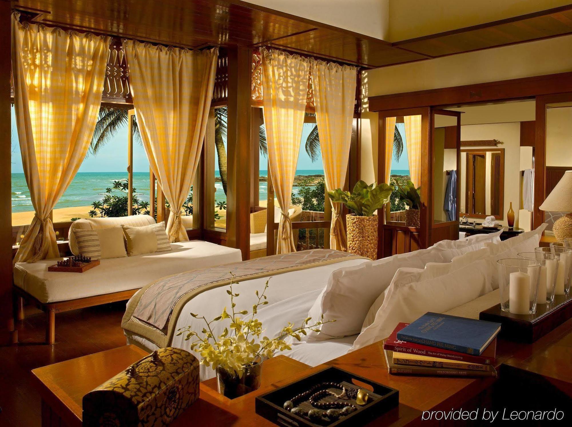 Tanjong Jara Resort, Terengganu - A Small Luxury Hotels Of The World Dungun Camera foto A bedroom at the Four Seasons Resort